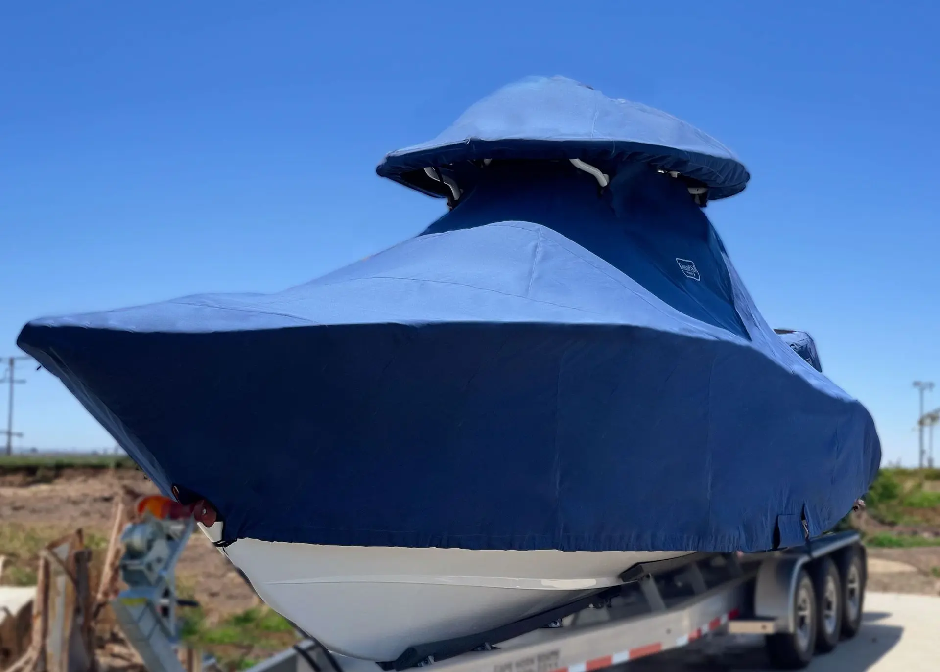Canvas USA®—the best Perfect Fit Full Boat Cover with Ratchet System and Chine Option for Cape Horn 36 XS boats Canvas USA® Perfect Fit Full Boat Cover with a Ratchet System and Chine Option on a Cape Horn 36 XS—engineered for the best fit and superior marine protection