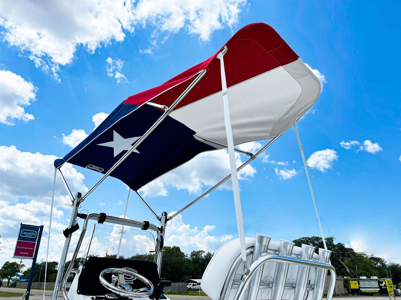 Bimini T console shade mounted over the helm