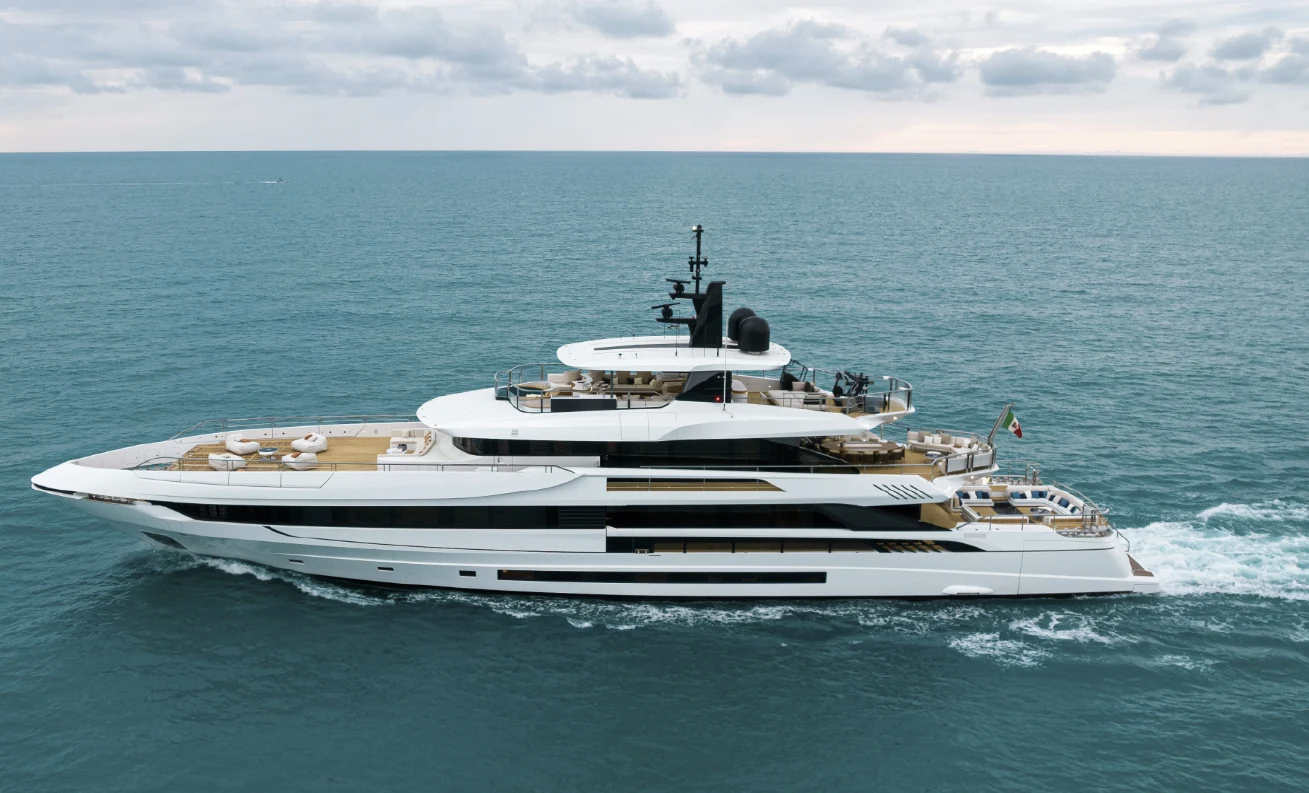 Mangusta Oceano 50 superyacht cruising at sea