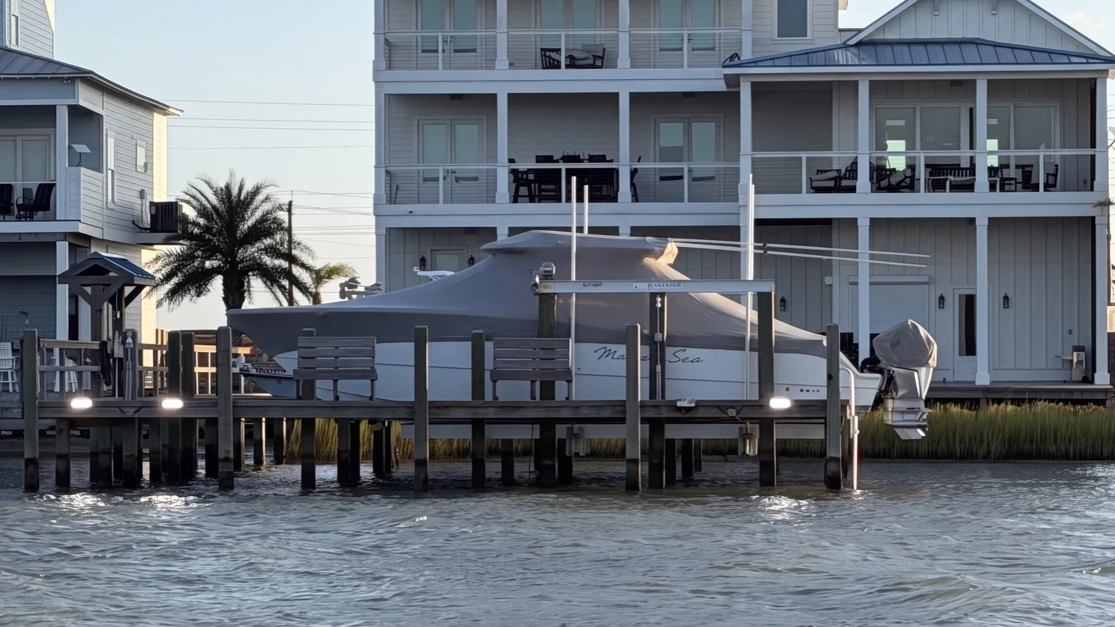 Responsive size derivative of /web/image/76638822-631bbbde/canvas-usa-gray-freeman-38-boat-cover-on-lift.webp Existing source EXIF/XMP/ICC retained; source rights are unchanged. Homepage SEO pass 2026-10-29.
