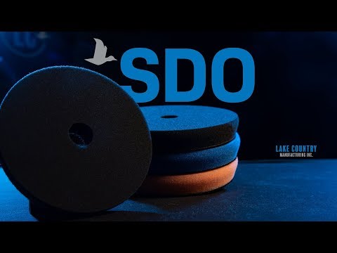 Lake Country SDO Blue Heavy Polishing Pad 5.5" x 7/8" – video 1